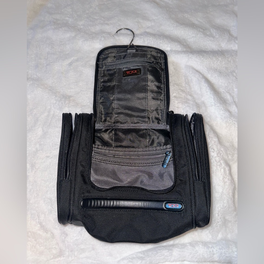 TUMI Hanging Toiletry Bag - Excellent Condition!!!